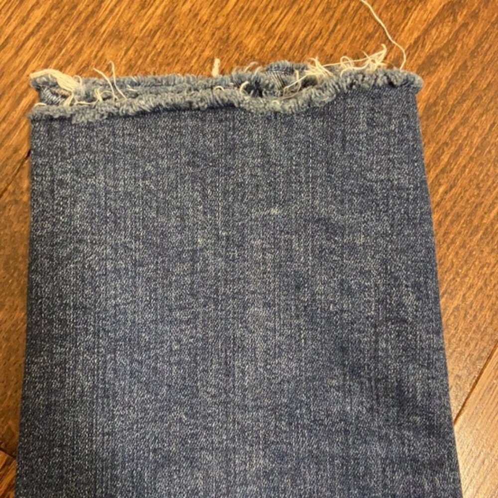 High Rise jeans 🌸 - Picture 2 of 5